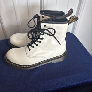 Dr Martens 8 Eye Size 5  Women’s Boots White New Without Box
